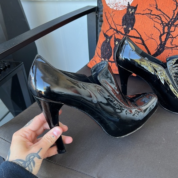 Stuart Weitzman Booties - Picture 3 of 9